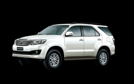 Toyota Fortuner 2014 gris plata