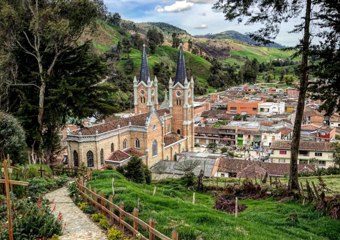 Visita Belmira Antioquia en un carro rentado