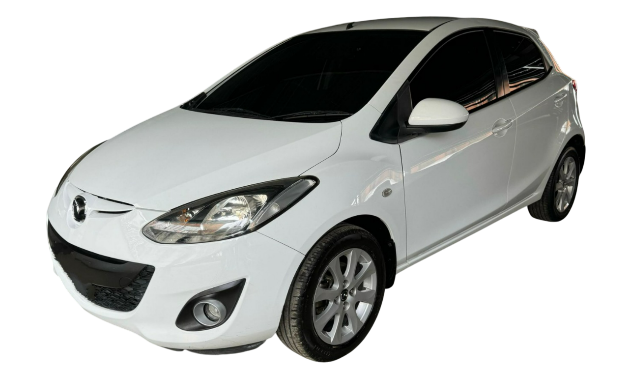 Mazda 2 automático modelo 2015